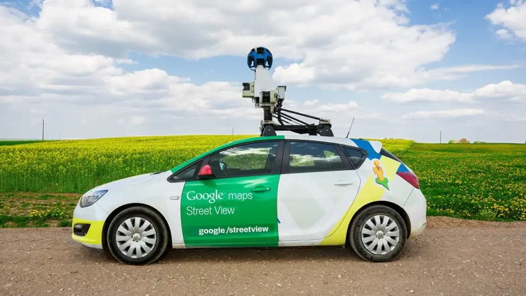 El día y la hora en que el coche de Google va a pasar por la puerta de tu casa