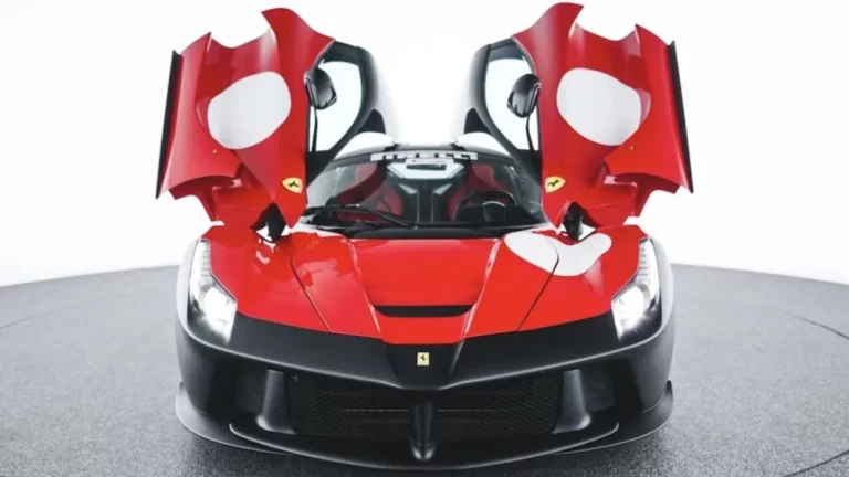 Un Ferrari que cuesta 500.000 euros y que no coge ni 50 km/h. ¿Dónde está el truco?