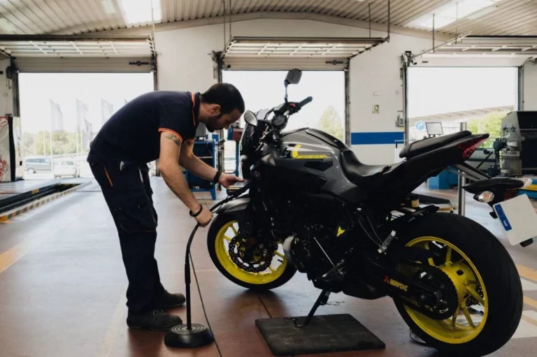 ITV de motocicletas y ciclomotores: los defectos más habituales por los que suspenden