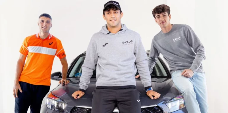 Tres tenistas que siguen a Rafa Nadal y se pasan al coche eléctrico