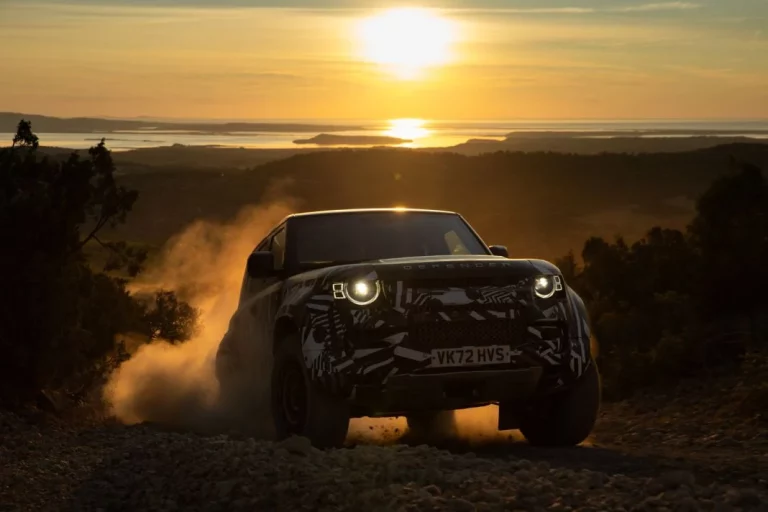 El Land Rover Defender Octa ya tiene fecha de nacimiento: 03/07/2024