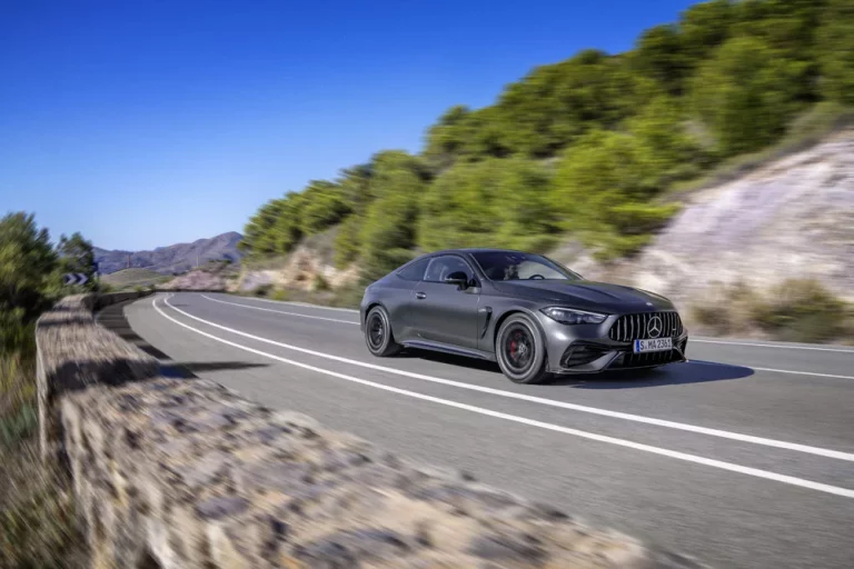 Probamos el Mercedes-AMG CLE 53 Coupé: deportivo con concesiones