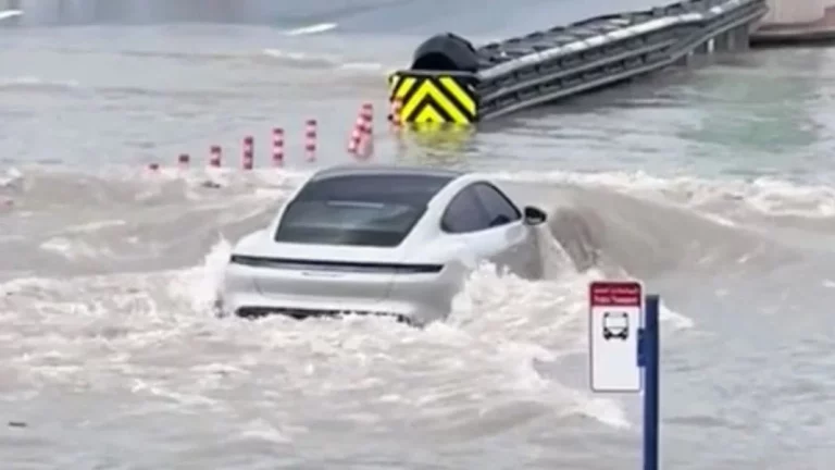 El Porsche submarino es una realidad. Es eléctrico y se ha convertido en la mejor campaña de publicidad para la marca