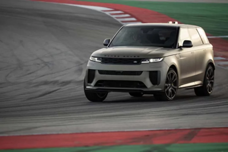 El Range Rover Sport SV presume de frenos tras un intenso test en circuito
