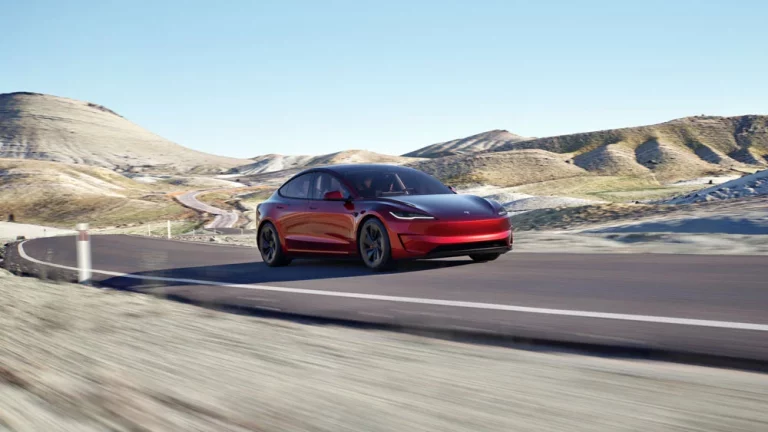 Esto es lo que cuesta conducir un coche eléctrico en España. Pero aún es más barato que en Alemania, Italia, Reino Unido…