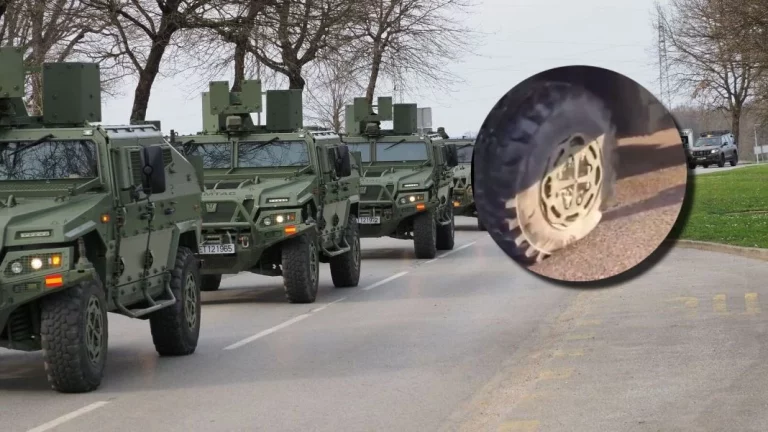 Aparcan un convoy de vehículos militares para ir a comer y se los encuentran con las ruedas rajadas