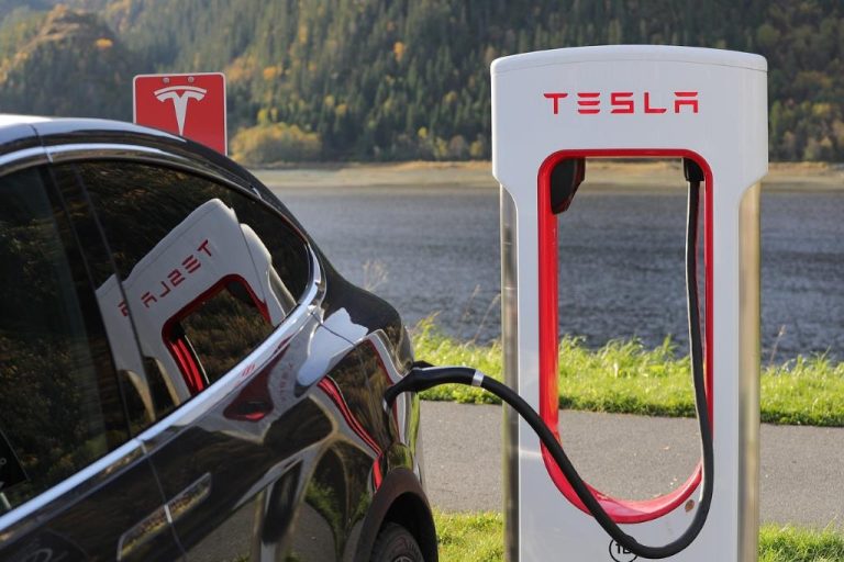 Tesla y otros eléctricos: un calvario de regreso en Semana Santa