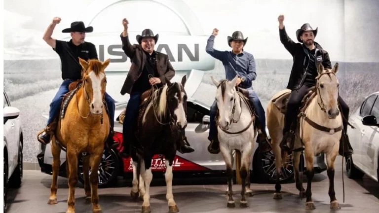 Así son los vídeos virales con los que se publicita este concesionario de Nissan en redes sociales