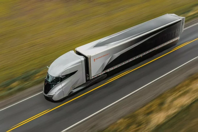 Kenworth SuperTruck2: El camión bala está a un paso de la realidad