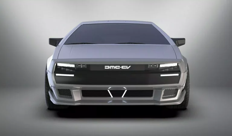 Lynx Motors resucita los míticos GT40 y DeLorean en formato eléctrico