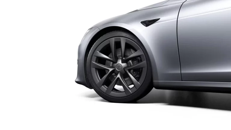 El nuevo color que estrenan los Tesla Model S y Tesla Model X viene del espacio exterior