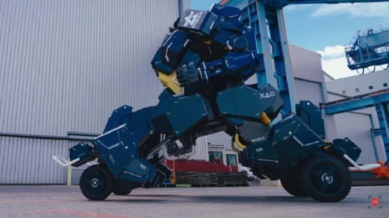 Si te sobran 3 millones ahora puedes jugar a los Transformers, pero en tamaño real