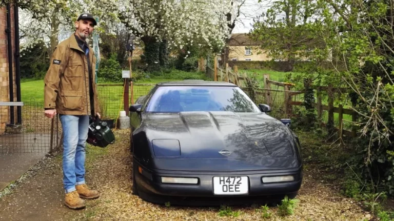 Este sensacional Corvette ZR-1 es rescatado tras 20 años aparcado en un granero