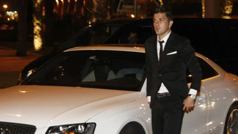 Cambio de vida total: David Villa se retiró el fútbol y dejó de conducir este Porsche para subirse a esto