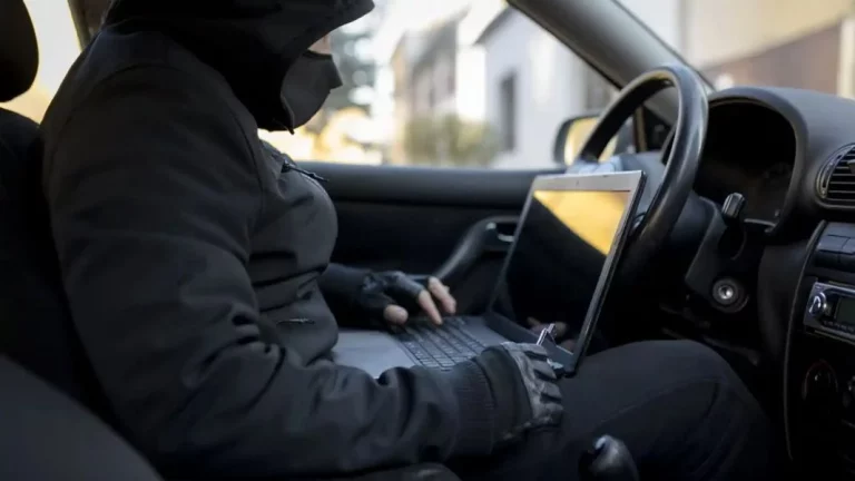 Así van a hackear tu nuevo coche