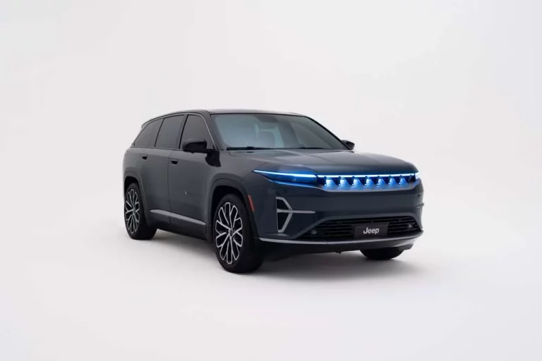 Primer contacto con el nuevo Jeep Wagoneer S, un ‘depredador’ eléctrico