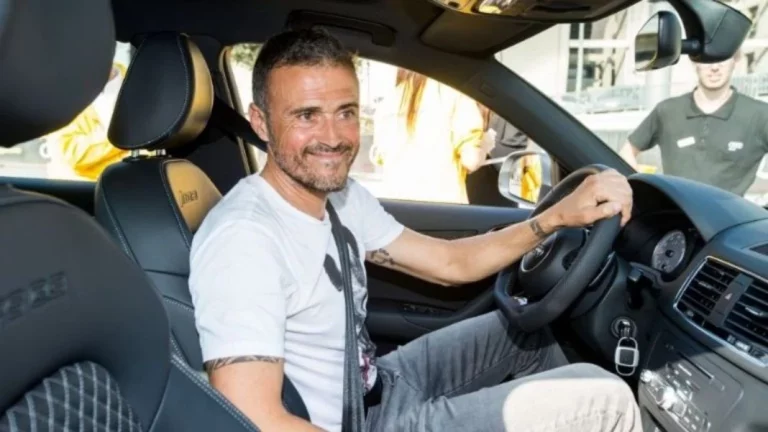 Luis Enrique se llevó más que una Champions: el coche que le regalaron del Barcelona y usa ahora en París