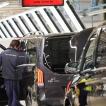 El absentismo en la producción de furgonetas se dispara al 9%: retrasos en entregas a flotas