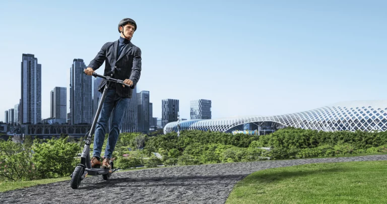 Xiaomi colabora con la DGT para mejorar la seguridad de los patinetes