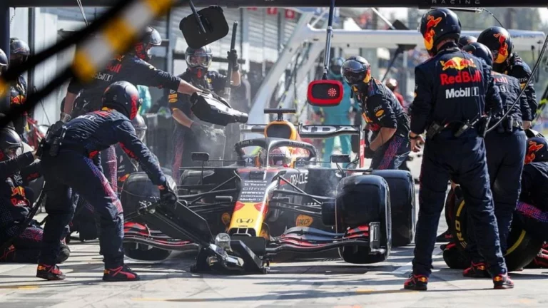 Así es un pit stop a cámara lenta