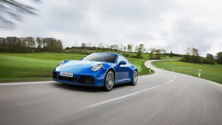 Porsche 911 2024 (992.2). El ‘nueveonce’ entra en la era de la electrificación