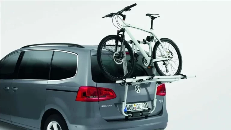 La manera de llevar tu bicicleta de forma segura y evitar una multa de la Guardia Civil