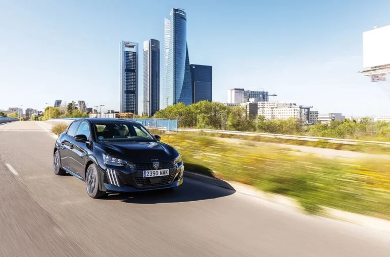 Prueba de consumo urbano con el Peugeot E-208: ¿Hasta dónde llegará?
