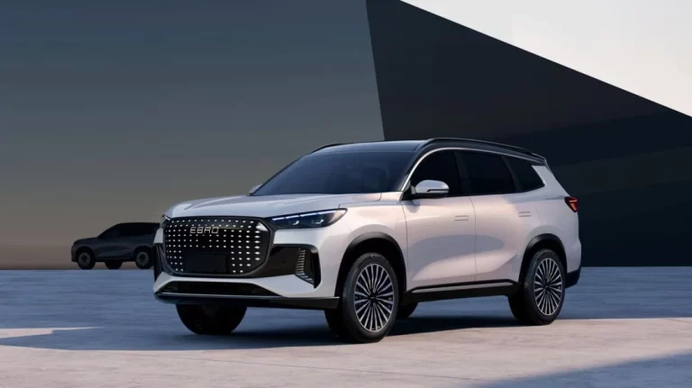 Ebro vuelve al mercado, de la mano de Chery, con dos nuevos modelos
