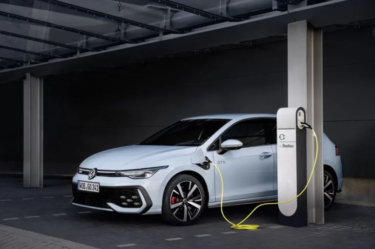 Así son los nuevos Volkswagen Golf con tecnología híbrida enchufable