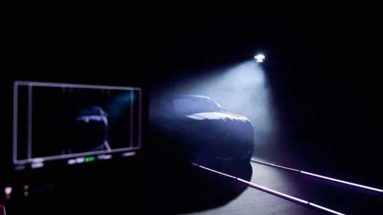 BMW fabricará una sola unidad de su nuevo SUV: quién se lo quedará y que extrañas características trae