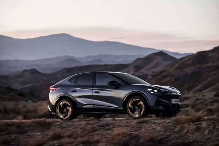 Escapadas perfectas -y gratis- con CUPRA y Airbnb