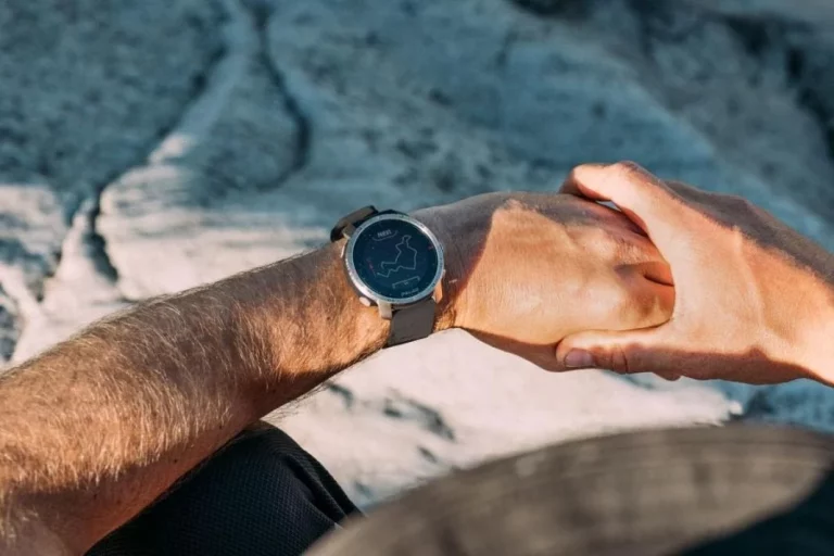 Amazon: controla tus entrenamientos con los relojes inteligentes ahora con descuento