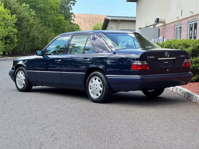 El secreto que esconde este Mercedes-Benz E300 Diésel para costar como un EQS