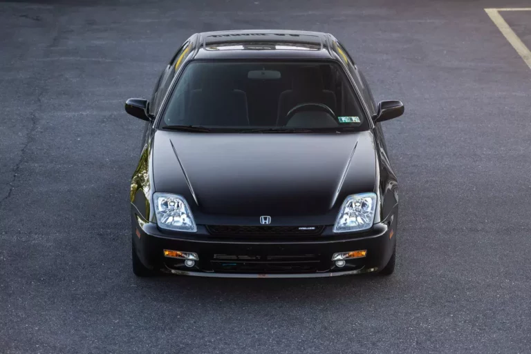 Alguien se volvió loco en la subasta de este Honda Prelude Type SH de 2001
