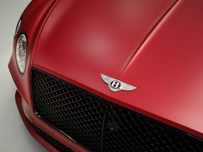 Bentley Motors plasma su arte en color mate