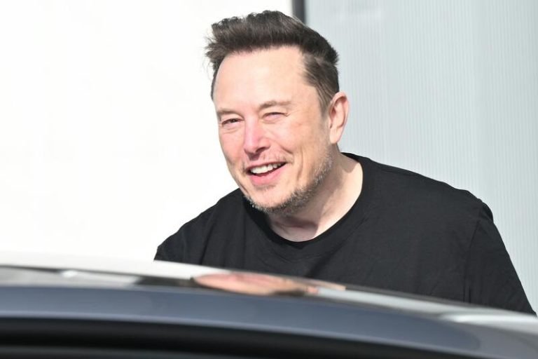 Tesla insta a rechazar la propuesta inusual de los abogados tras una derrota judicial