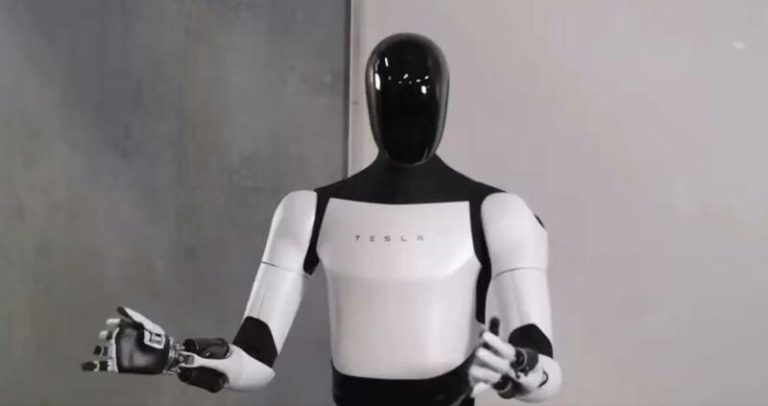 Tesla despliega robots humanoides en su fábrica en una apuesta por la innovación tecnológica