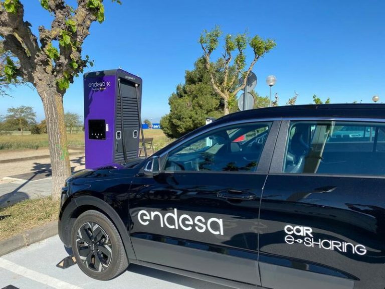 Endesa impulsa la movilidad sostenible en Cataluña duplicando su flota eléctrica
