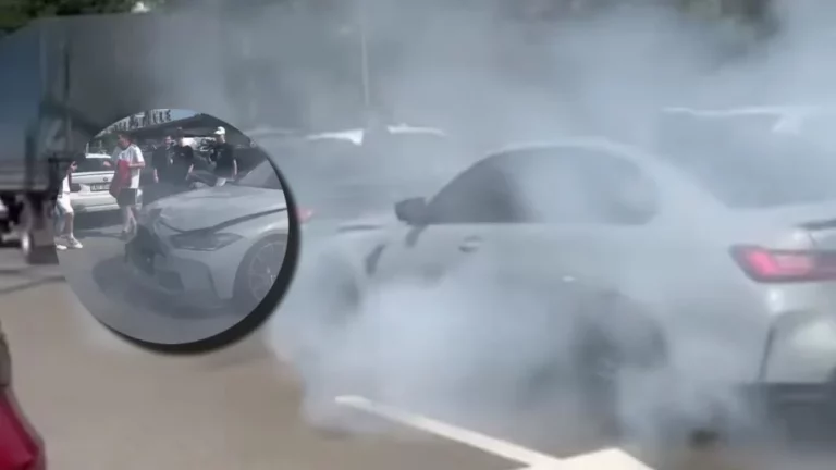 El BMW M3 que se comió a un BMW M4 por no poner los antiniebla
