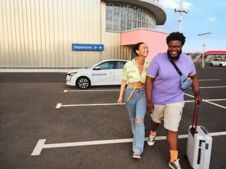 Free2Move reactiva los  servicios de carsharing de Share Now en el aeropuerto de Madrid