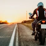 Seguro moto arcén: qué cubre tu póliza si hay un siniestro desde el 1 de octubre