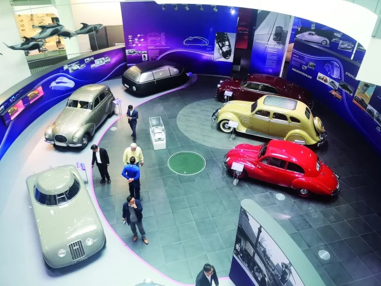 Exposición Streamlined en el museo Audi: La eterna lucha contra el aire