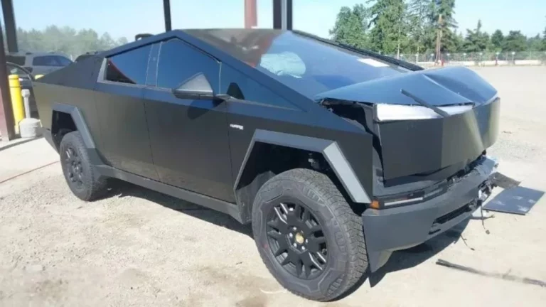 Comprar un Tesla Cybertruck nunca fue tan barato… Aunque hay letra pequeña