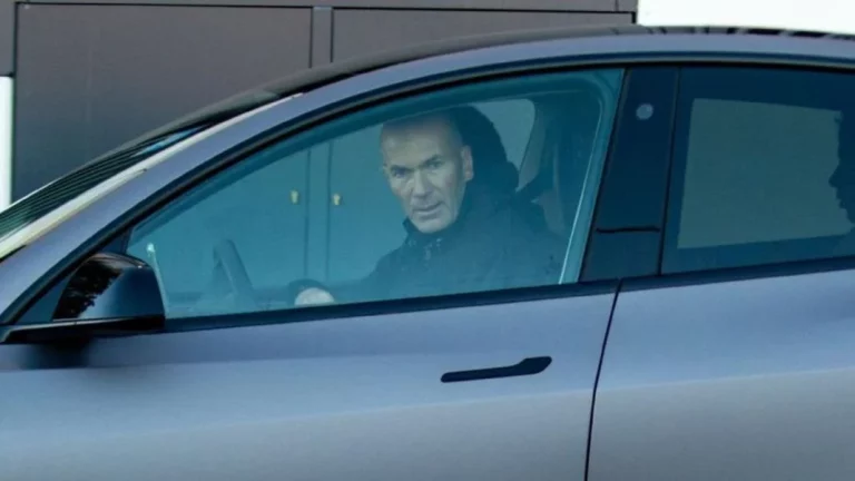 Zidane ha pasado de conducir el eléctrico número 1 en ventas al coche número 18 de los más vendidos
