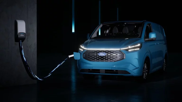 Nueva solución profesional de recarga doméstica Ford Pro, la herramienta que las pymes  precisan para controlar sus VE