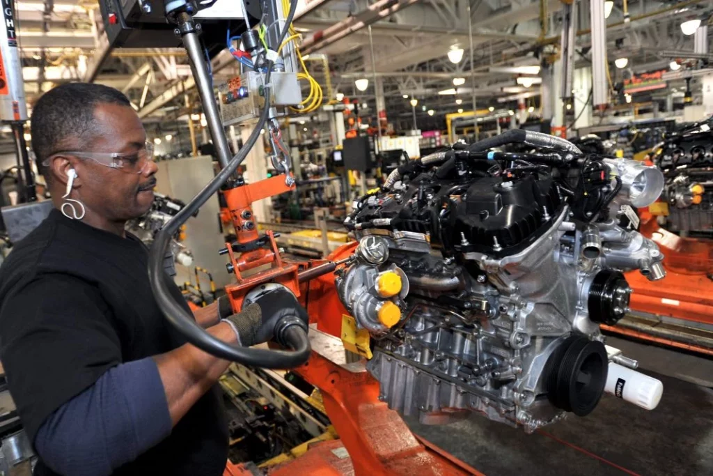 Ford Fathom: la pick-up eléctrica de 28.000 dólares que se ensambla en tres módulos 1 Motor16 motores ford fabrica cleveland Motor16