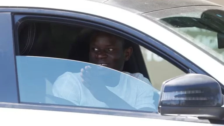 Ni jugar en Arabia Saudita sirvió para que lo cambie: el coche muy humilde de Kanté