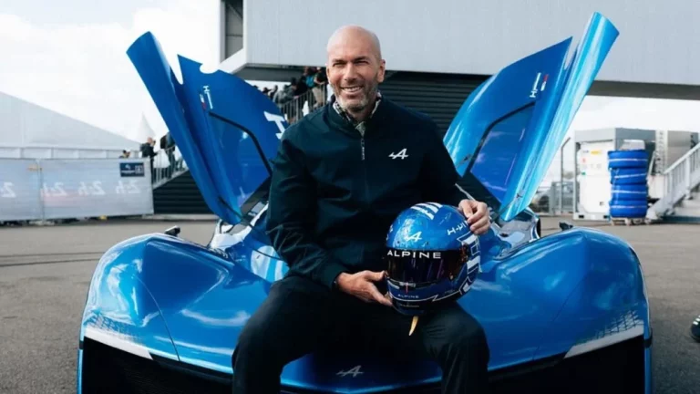 El secreto mejor guardado de Zidane lo demostró en Le Mans con un Alpine. Y no había balón de por medio