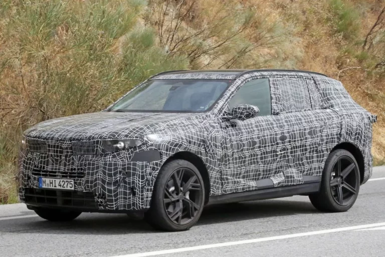 El futuro BMW X5 ‘arde’ sobre el asfalto español