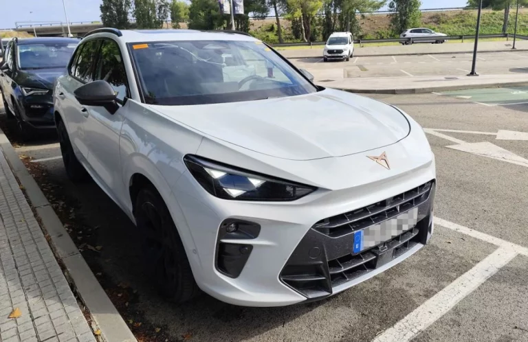 El nuevo Cupra Terramar lo enseña todo